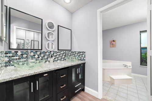 117 Sagamore Ter, Fort Pierce FL 34983-1262 exterior