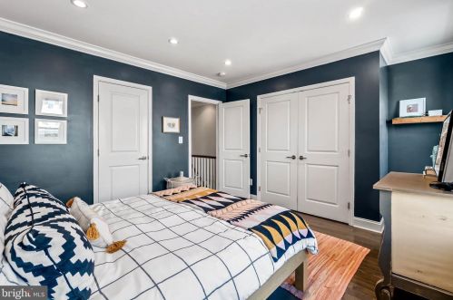 1265 Owen Pl, Washington DC 20002-2807 exterior