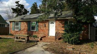 25 Virginia Ave, Miami Beach, NJ 08251-2444