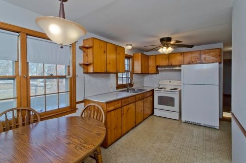 155 Canton Cir, Springfield MA 01104-1441 exterior