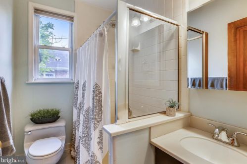 603 Dartmouth Ave, Silver Spring MD 20910-4265 exterior