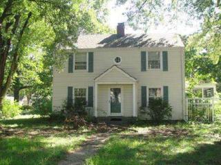 1900 Arnold Ave, Topeka KS  66604-3311 exterior