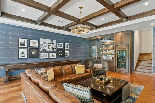 2621 Dundee St, Tampa FL  33629-7516 exterior