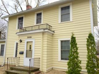 2001 Monroe St, Madison WI  53711-1963 exterior