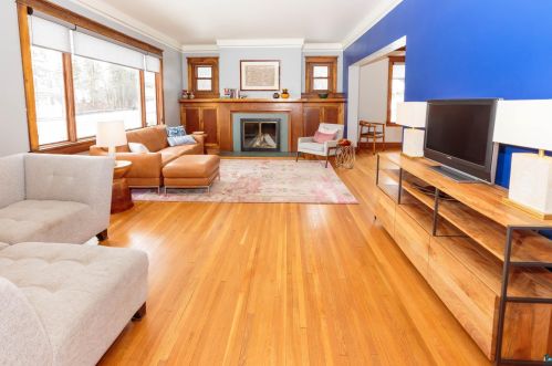 2703 Superior St, Duluth MN 55812-2344 exterior