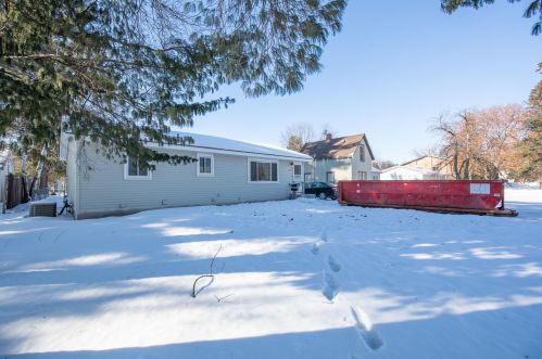 803 7 Ave, Princeton MN 55371-1205 exterior