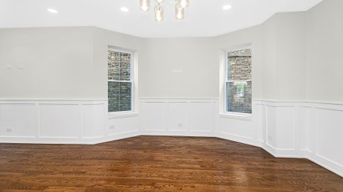 2317 Addison St, Chicago IL 60618-6042 exterior