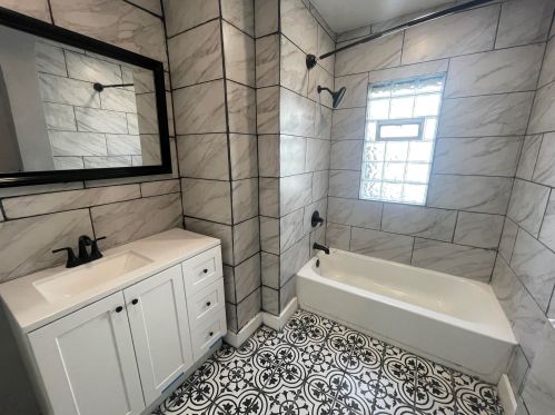 4869 57th St, Milwaukee WI  53218-4239 exterior