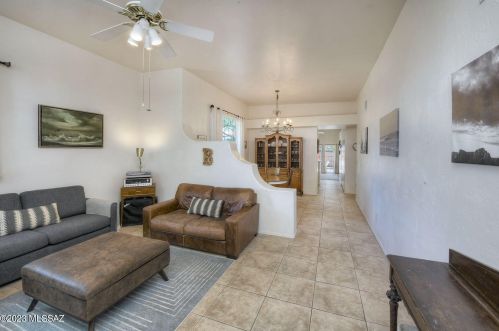 6580 Calle Sin Nombre, Tucson AZ  85718-2078 exterior