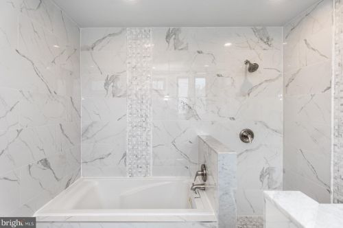 2037 Lawrence St, Philadelphia PA 19120-1828 exterior