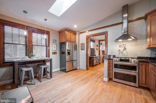 104 Monroe Ave, Alexandria VA 22301-1922 exterior