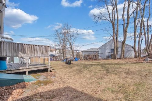 13 Ashwood St, Worcester MA 01604-3831 exterior