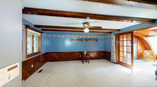 230 Abbe Rd, Enfield, CT 06082-5727