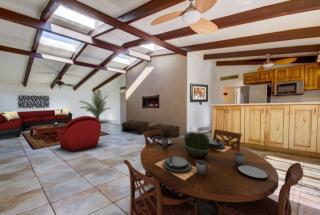 8955 Bellevue St, Tucson, AZ 85715-5618