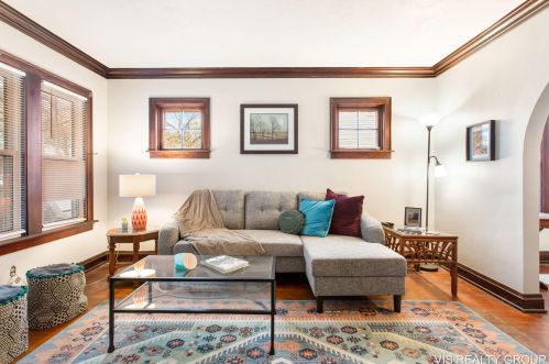 2256 Blodgett St, Meskegon MI  49441-1516 exterior