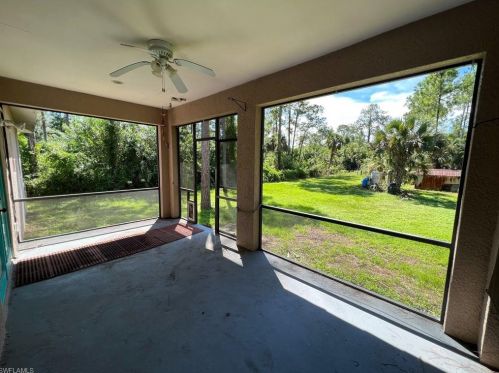 1970 20 Ave, Naples FL 34120-2318 exterior