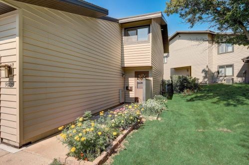 9039 70, Milwaukee WI 53218-2212 exterior