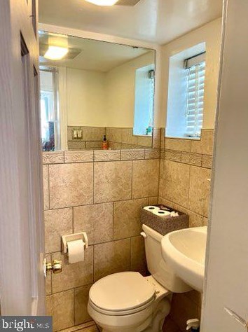 2322 Ellsworth St, Philadelphia PA  19146-2420 exterior