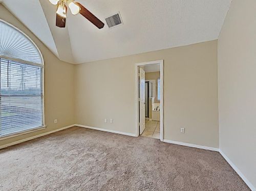 4008 Briarbend Rd, Dallas TX  75287-3901 exterior