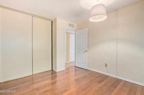 2428 Acoma Dr, Phoenix AZ 85032-4855 exterior