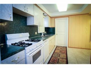 24016 Glenhill Dr, Cleveland OH  44122-1241 exterior