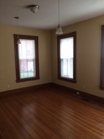 56 Temple St, Springfield MA 01105-1803 exterior