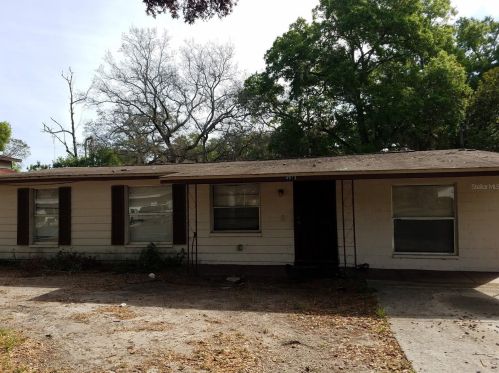 4913 37th St, Tampa, FL 33610-6517