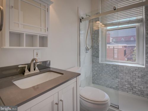 333 2nd St, Washington DC  20002-5737 exterior