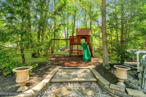 195 Gomberg Ave, Jackson Twp NJ 08527-1164 exterior