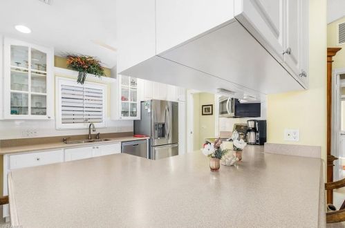 7784 Ionio Ct, Naples FL 34114-2648 exterior