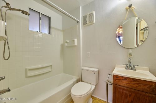 4234 42nd Pl, Phoenix AZ  85018-4290 exterior