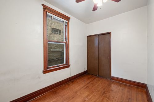 4339 Sacramento, Chicago IL 60655-2121 exterior