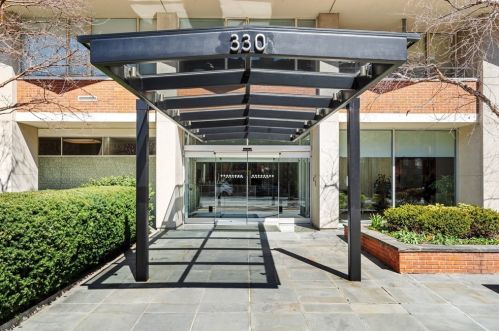 330 Beacon St, Boston MA  exterior