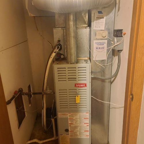 7964 107th St, Milwaukee WI  53224-3140 exterior