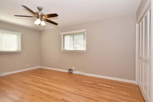 913 Fairfield Ave, Elmhurst IL 60126-3810 exterior