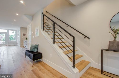 1520 Upshur St, Washington DC  20011-7008 exterior