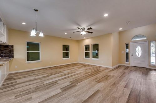 1422 Claude St, Dallas TX 75203-3326 exterior