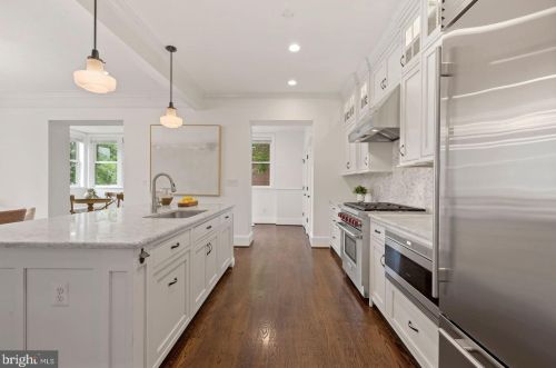 1533 Capitol St, Washington DC  20003-1508 exterior