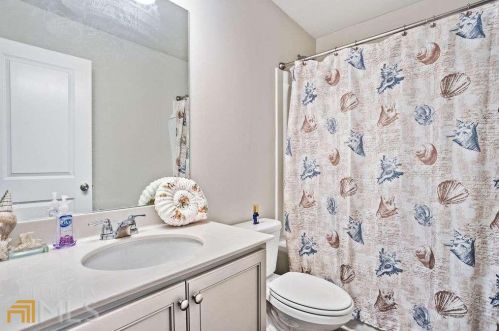 4945 Lower Elm St, Atlanta GA 30349-1677 exterior