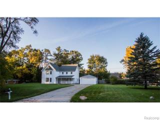 46100 Frederick St, Northville MI  48167-3028 exterior