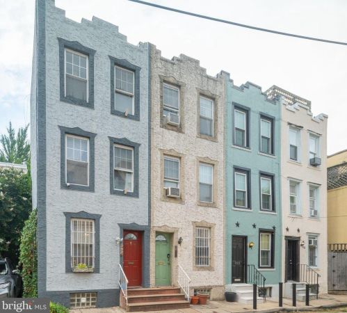 907 Manning St, Philadelphia, PA 19107-5771
