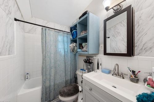 788 7 Ave, Naples FL 34102-6718 exterior