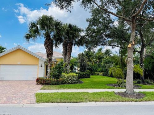 7525 Garibaldi Ct, Naples, FL 34114-2641