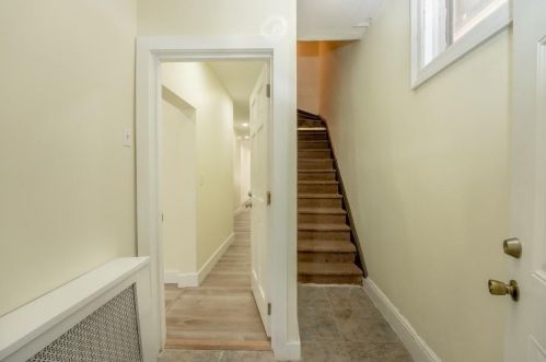 27 St, Union City NJ 07086-7203 exterior