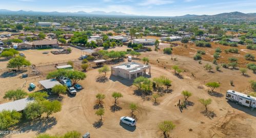 35817 Central Ave, Phoenix, AZ 85086-9122