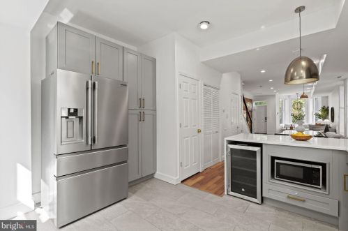 1500 1st St, Washington DC 20024-3420 exterior