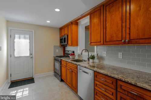 28 Preston Rd, Media PA 19063-2114 exterior