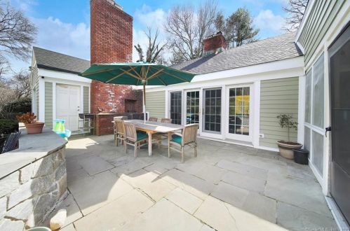 148 Norwalk Rd, Norwalk CT 06850-4406 exterior