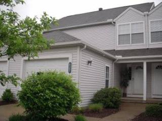 4247 River Ridge Dr, Cleveland, OH 44109-3795