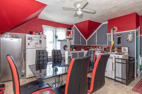 201 Laban St, Providence RI 02909-4427 exterior